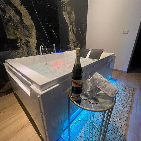 Relax Apartment 39 Crotone Esterno foto
